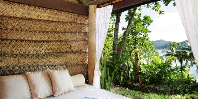 treehouse accommodation in fiji